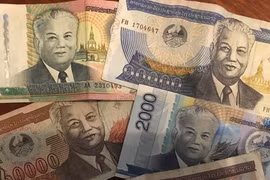 Banco central de Laos se esfuerza por estabilizar la moneda local