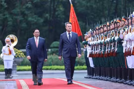 Premier vietnamita preside ceremonia de bienvenida a su homólogo luxemburgués 