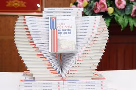 Presentan el libro “Dos pueblos hermanos-una historia: Cuba y Vietnam”