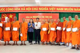 Felicitan a pueblo Khmer en localidad vietnamita por su fiesta Chol Chnam Thmay