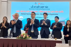Vietnam y Corea del Sur firman memorando para fortalecer cooperación turística