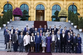 Presidente recibe a invitados internacionales por el 50 aniversario del Acuerdo de París