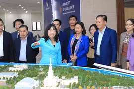 Delegación partidista laosiana continúa agenda de trabajo en Hanoi