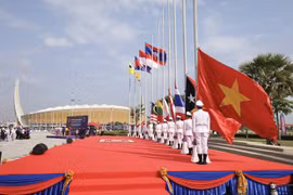 Vietnam asiste a ceremonia de izamiento de bandera de SEA Games en Camboya