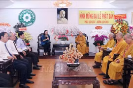 Felicitan a instituciones budistas por el Día de Vesak