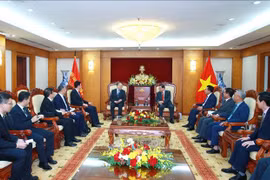 Delegación de Comisión de Asuntos Políticos y Jurídicos del CCPCCh realiza actividades en Vietnam