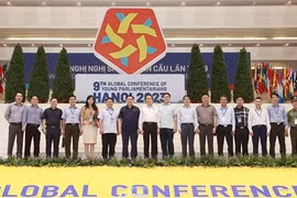 Presidente del Parlamento asiste a ensayo de la IX Conferencia Global de Jóvenes Parlamentarios
