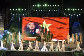 Programa artístico conmemora la victoria de Dien Bien Phu 