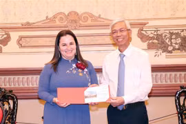 Autoridades de Ciudad Ho Chi Minh reciben a funcionaria de ONU Mujeres