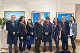 Difunden amor por la patria entre comunidad vietnamita en Francia