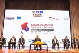 Celebran Cumbre de Negocios ASEAN-Camboya en Phnom Penh