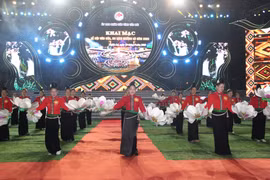 Efectúan Festival de Cultura y Turismo de Muong Lo en provincia norvietnamita de Yen Bai