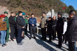 Localidades de Vietnam y China inspeccionan paso fronterizo compartido