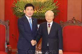 Máximo dirigente de Vietnam recibe al presidente del Parlamento surcoreano