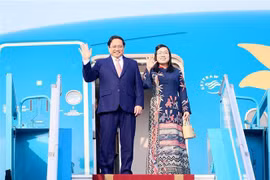 Premier parte de Hanoi para asistir a COP28 y visitar Turquía