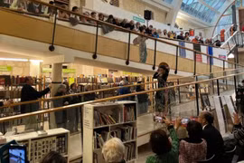 Vietnam incrementa su presencia cultural y económica en Francia