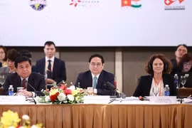 Reafirman máximo apoyo de Gobierno vietnamita a comunidad empresarial