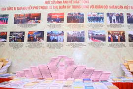 Lanzan libro del máximo dirigente partidista vietnamita sobre defensa