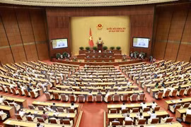 Parlamento vietnamita discute el proyecto de la Ley de Organizaciones Crediticias