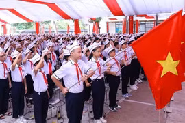 Inician año escolar 2023-2024 en Vietnam