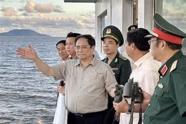 Premier realiza inspección en zonas de erosión en delta del Mekong