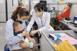 Vietnam priorizará inyección de vacuna pentavalente al grupo de edad más joven