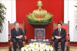 Partidos Comunistas de Vietnam y Japón intercambian experiencias en consolidación de sus filas
