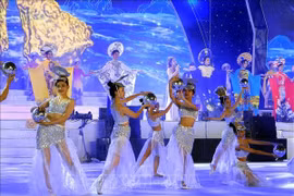 Celebran Carnaval Ha Long 2023 en provincia vietnamita de Quang Ninh