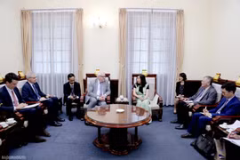 Intercambian experiencias en gestión de asuntos religiosos Vietnam y Francia