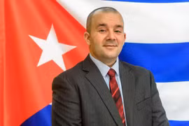 Cuba siempre está al lado de Vietnam en cualquier situación