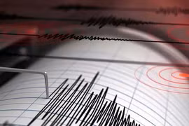 Fuerte terremoto sacude isla de Sumatra, Indonesia