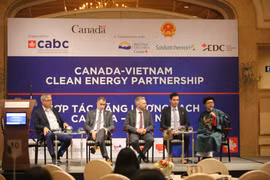 Empresas de Vietnam y Canadá por cooperar en desarrollo de energía limpia