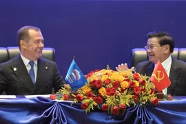 Dmitry Medvedev visita Laos