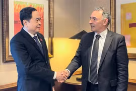 Vicepresidente de Asamblea Nacional de Vietnam visita España 