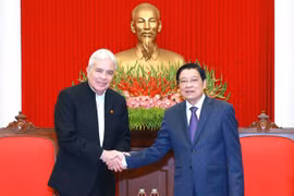 Dirigente partidista vietnamita recibe al ministro de Agricultura Productiva y Tierras de Venezuela