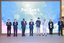 Inauguran exposición sobre logros científicos y tecnológicos en la transformación digital de Vietnam