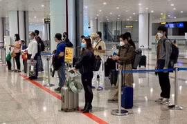 Vietnam intensifica control del contrabando por vía aérea
