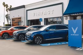Vinfast entrega primeros coches eléctricos a clientes en Estados Unidos