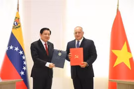 Delegación partidista de Vietnam realiza visita de trabajo en Venezuela