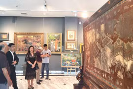 Galería en Hong Kong honra la belleza del arte vietnamita