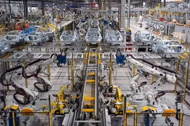 Vietnam podría devenir un centro industrial próspero, según periódico indio