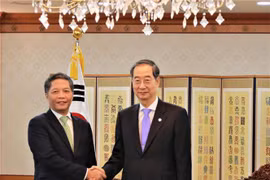 Delegación partidista de alto nivel de Vietnam se encuentra en Corea del Sur