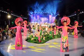 El noveno Festival Ao Dai de Ciudad Ho Chi Minh se llevará a cabo a lo largo de marzo