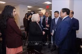 Premier vietnamita se encuentra con amigos estadounidenses 