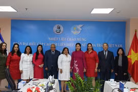 Mujeres vietnamitas y cubanas fortalecen lazos de amistad