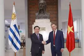 Presidente del Parlamento de Vietnam concluye agenda en Uruguay