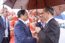 Primer ministro de Vietnam llega a Nanning para eventos comerciales China - ASEAN