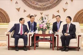 Primer ministro recibe a secretario del Comité partidista de Guangxi