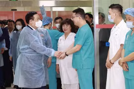 Máximo dirigente legislativo elogia dedicación de trabajadores de la salud