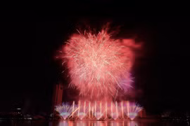 Francia e Italia entran en final del Festival Internacional de Fuegos Artificiales de Da Nang